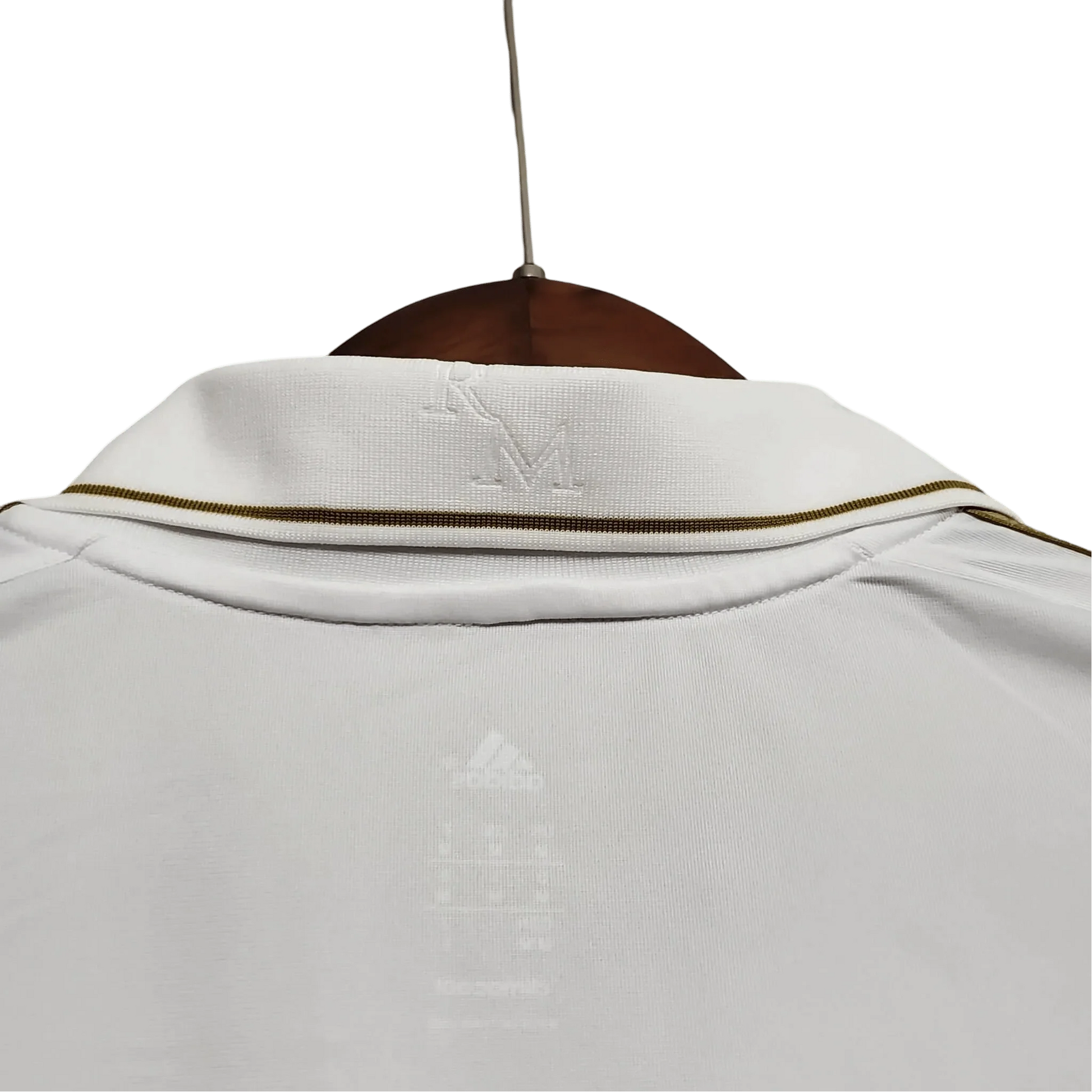 https://cdn.shopify.com/s/files/1/0826/7228/8075/files/20112012-real-madrid-bwin-home-retro-kit-long-sleeve-506286.webp?v=1741197495