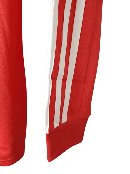 https://cdn.shopify.com/s/files/1/0826/7228/8075/files/20112012-real-madrid-bwin-third-retro-kit-long-sleeve-273440.webp?v=1741197463