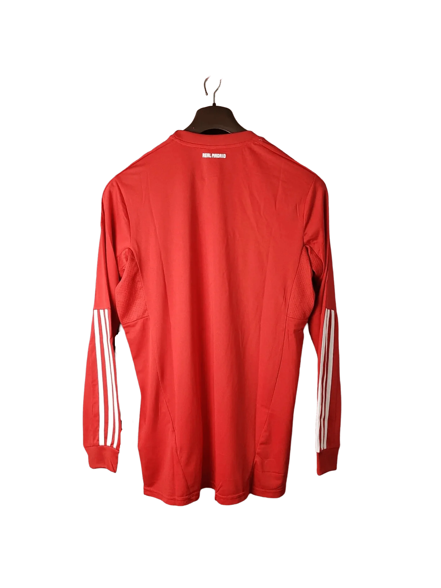 https://cdn.shopify.com/s/files/1/0826/7228/8075/files/20112012-real-madrid-bwin-third-retro-kit-long-sleeve-949026.webp?v=1741197460