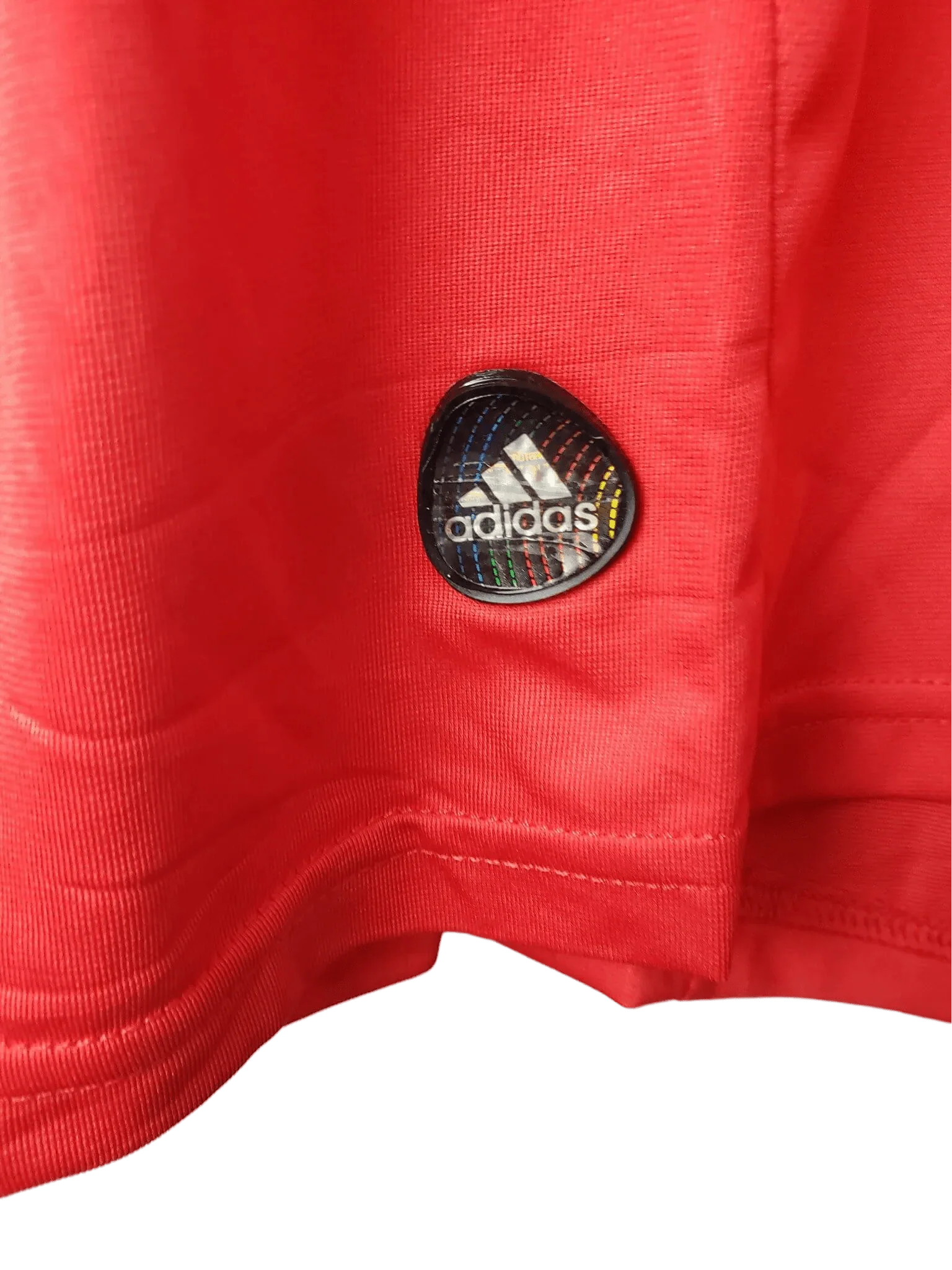https://cdn.shopify.com/s/files/1/0826/7228/8075/files/20112012-real-madrid-bwin-third-retro-kit-short-sleeve-364810.webp?v=1741197441