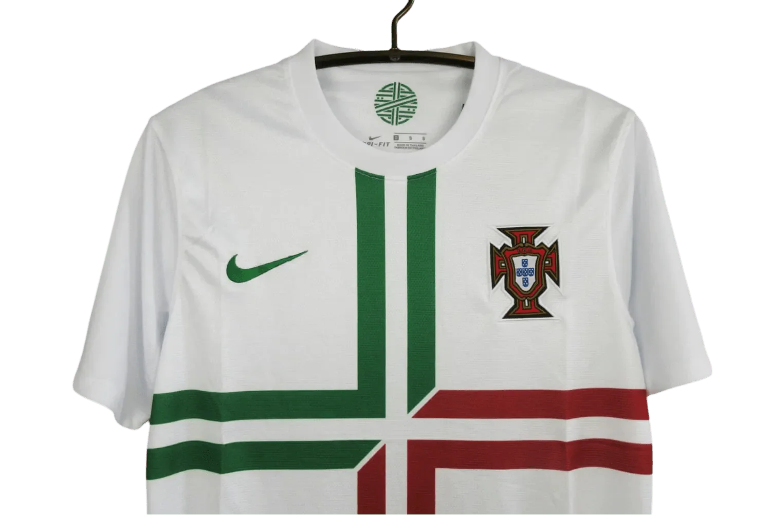 https://cdn.shopify.com/s/files/1/0826/7228/8075/files/2012-portugal-away-white-retro-kit-579523.webp?v=1741197028