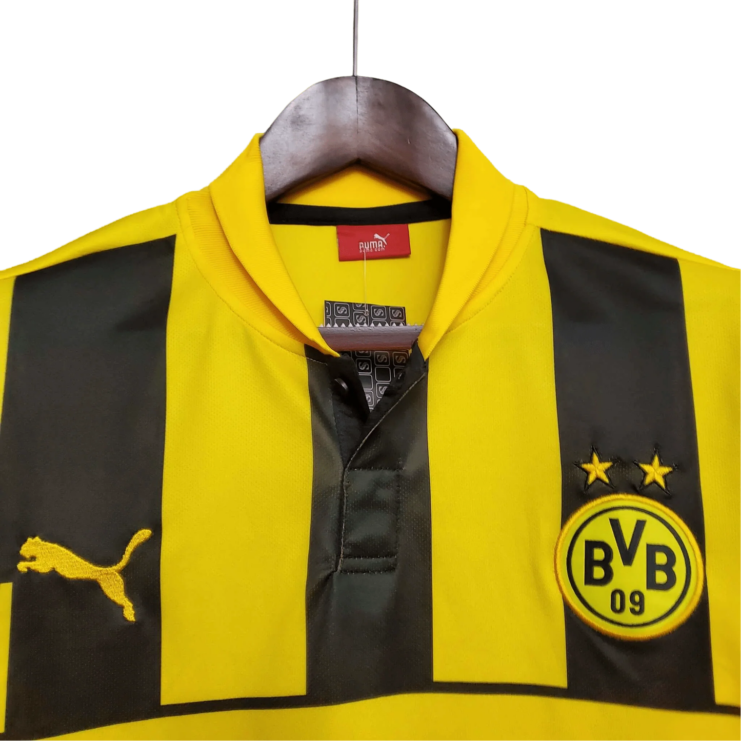 https://cdn.shopify.com/s/files/1/0826/7228/8075/files/20122013-borussia-dortmund-evonik-home-retro-kit-classickits433-250602.webp?v=1741199396