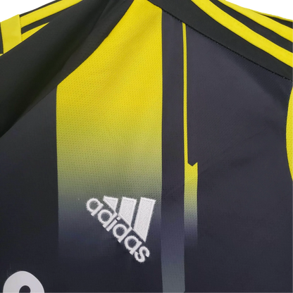 https://cdn.shopify.com/s/files/1/0826/7228/8075/files/20122013-cheisea-samsung-away-third-retro-kit-classickits433-223813.webp?v=1741198271