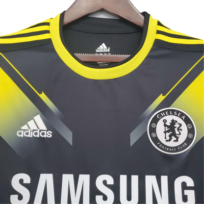 https://cdn.shopify.com/s/files/1/0826/7228/8075/files/20122013-cheisea-samsung-away-third-retro-kit-classickits433-877968.webp?v=1741198271