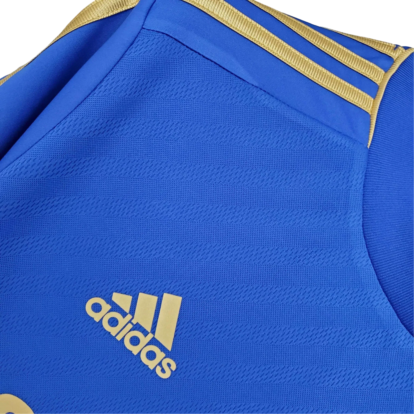 https://cdn.shopify.com/s/files/1/0826/7228/8075/files/20122013-chelsea-samsung-home-retro-kit-classickits433-369569.webp?v=1741198259