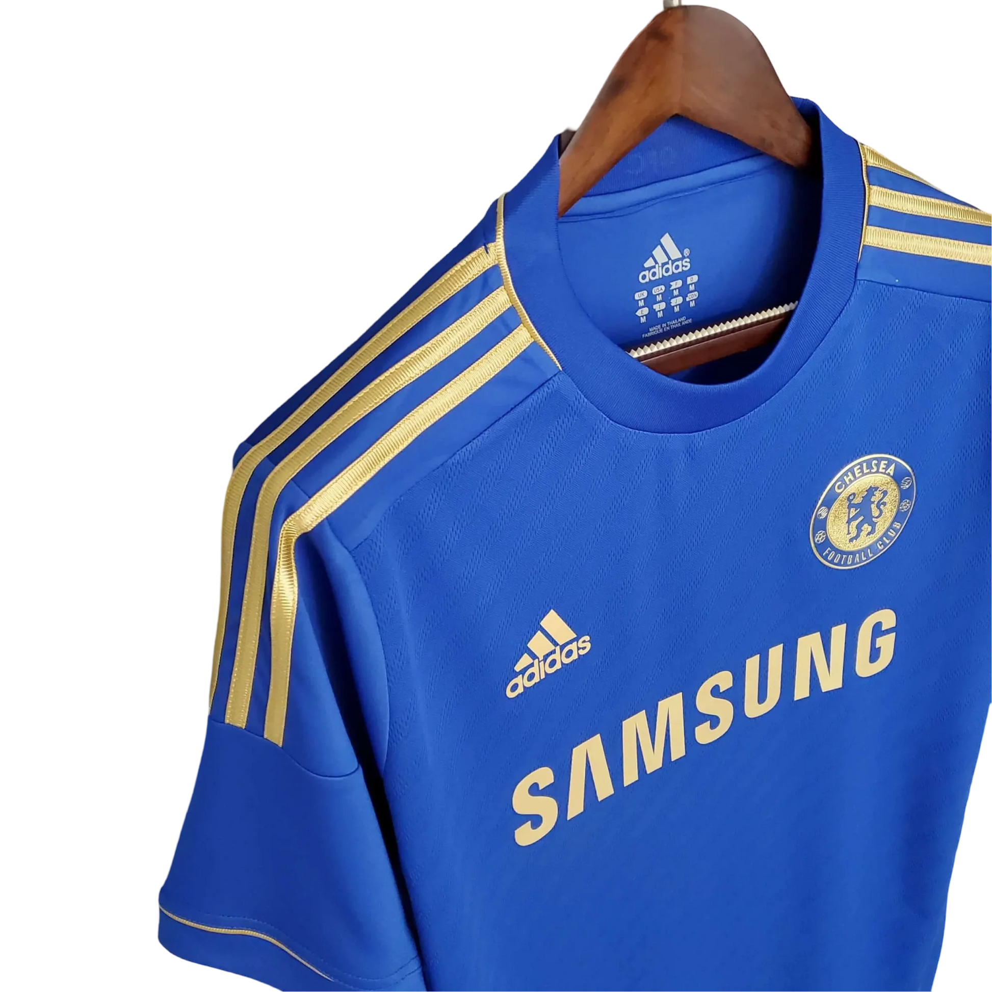 https://cdn.shopify.com/s/files/1/0826/7228/8075/files/20122013-chelsea-samsung-home-retro-kit-classickits433-800994.webp?v=1741198258