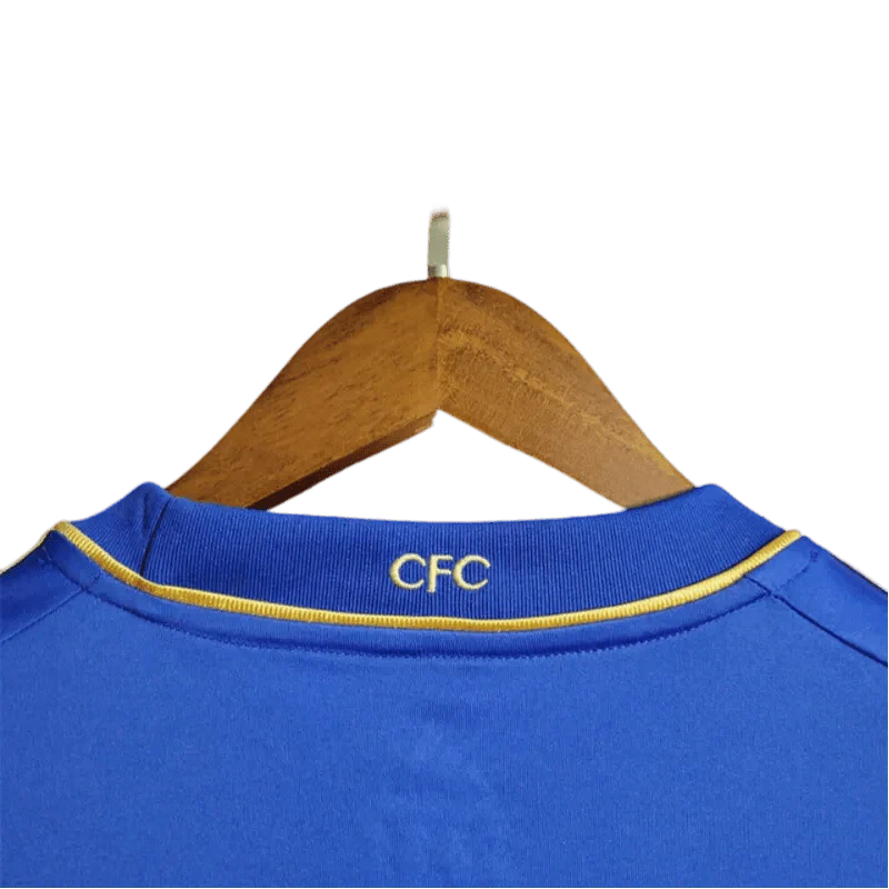 https://cdn.shopify.com/s/files/1/0826/7228/8075/files/20122013-chelsea-samsung-home-retro-kit-long-sleeves-classickits433-586021.webp?v=1741198246