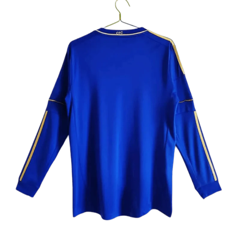 https://cdn.shopify.com/s/files/1/0826/7228/8075/files/20122013-chelsea-samsung-home-retro-kit-long-sleeves-classickits433-693409.webp?v=1741198247