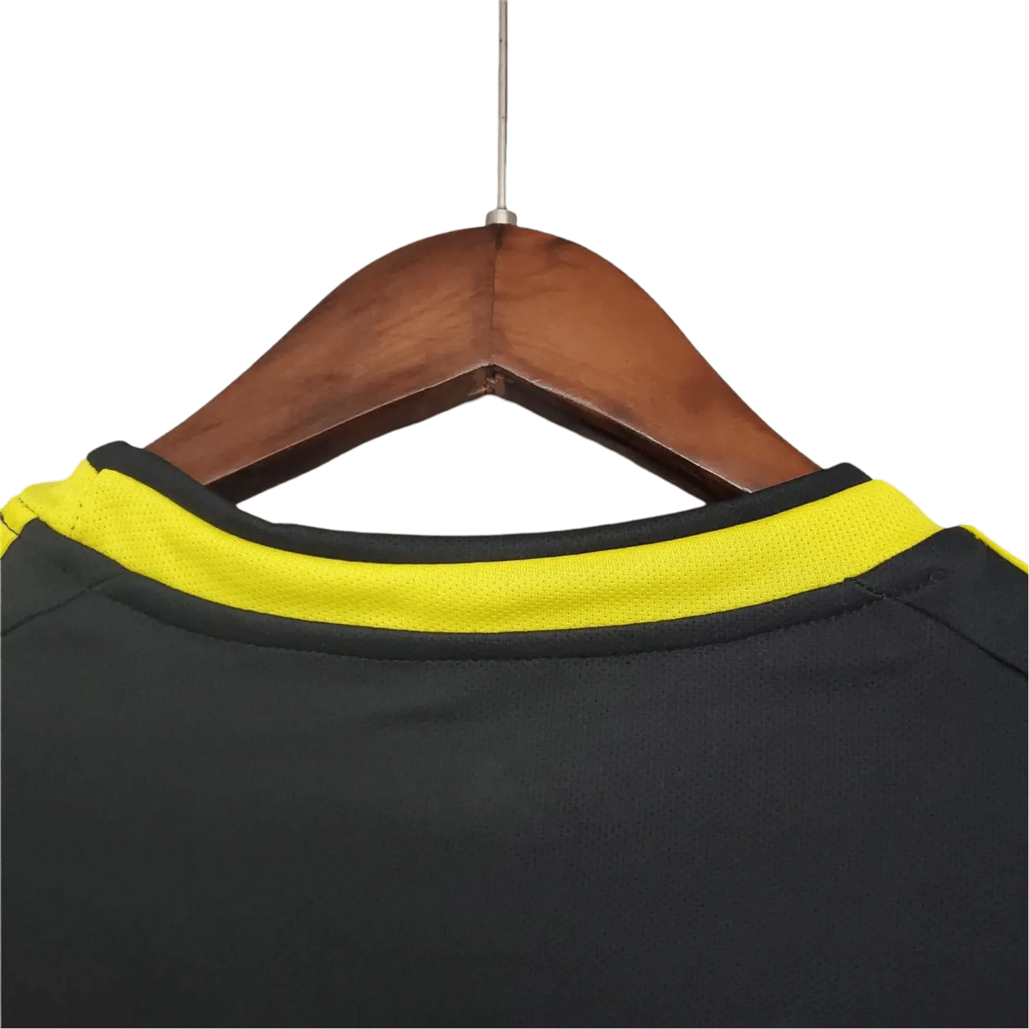 https://cdn.shopify.com/s/files/1/0826/7228/8075/files/20122013-chelsea-samsung-third-away-retro-kit-classickits433-230823.webp?v=1741198272
