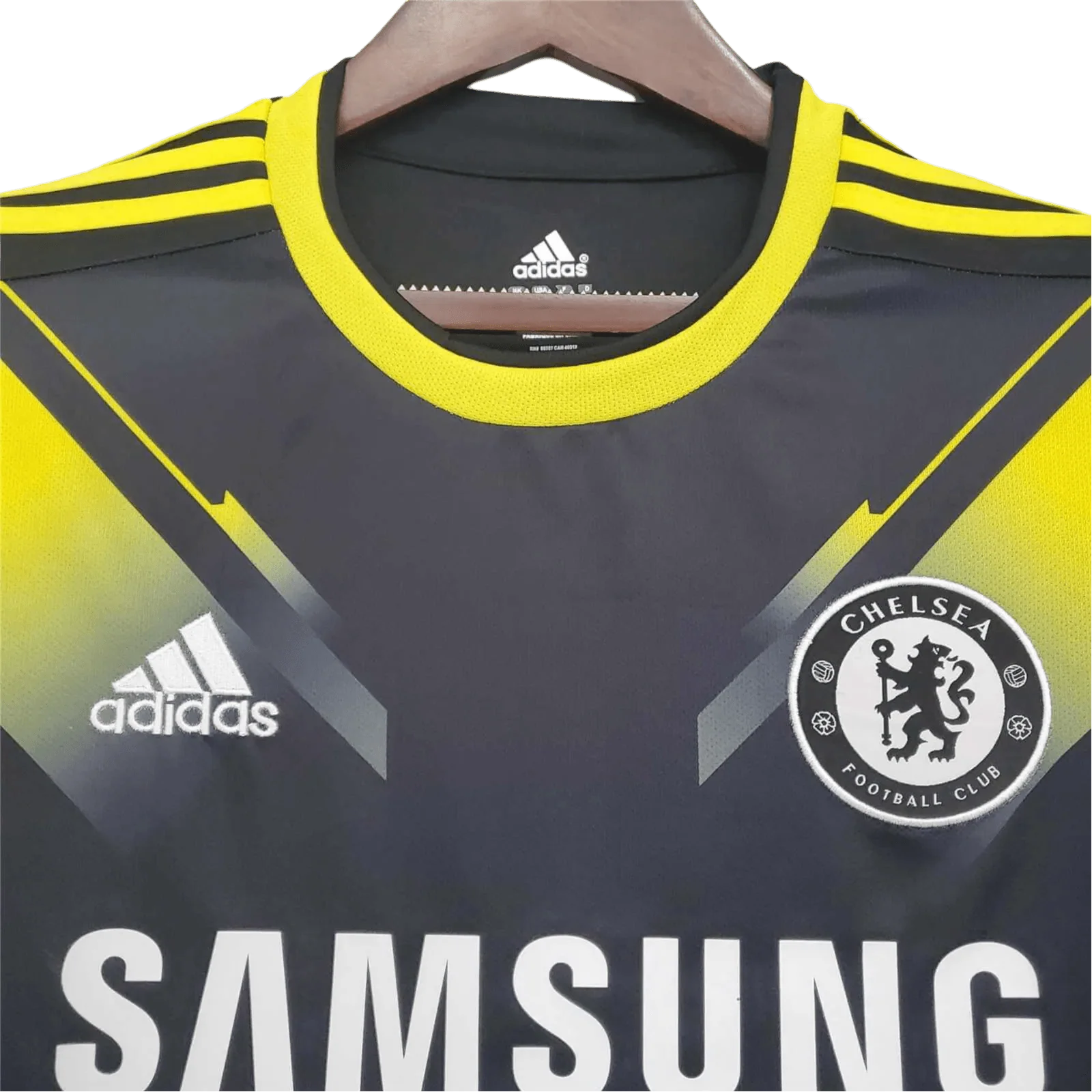 https://cdn.shopify.com/s/files/1/0826/7228/8075/files/20122013-chelsea-samsung-third-away-retro-kit-classickits433-286904.webp?v=1741198271