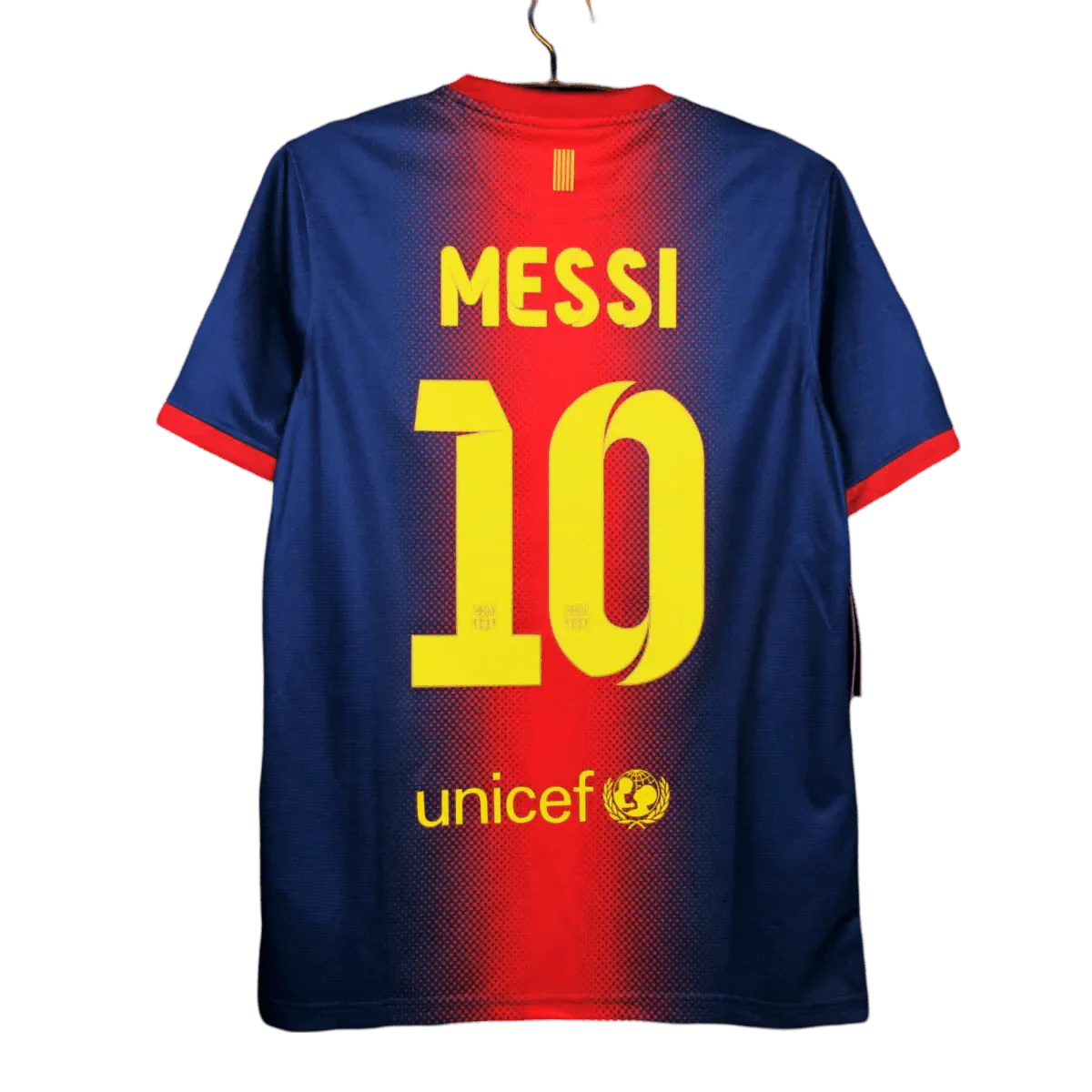 https://cdn.shopify.com/s/files/1/0826/7228/8075/files/20122013-fc-barcelona-qatar-foundation-home-retro-kit-classickits433-178976.webp?v=1741197559