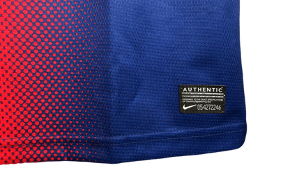 https://cdn.shopify.com/s/files/1/0826/7228/8075/files/20122013-fc-barcelona-qatar-foundation-home-retro-kit-classickits433-535341.webp?v=1741197559