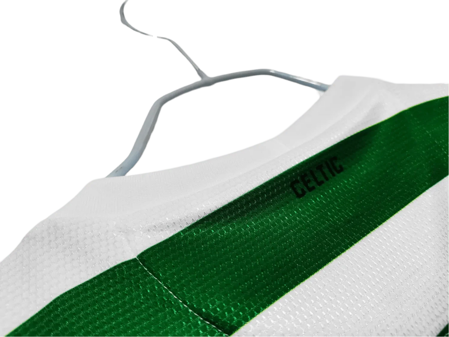 https://cdn.shopify.com/s/files/1/0826/7228/8075/files/20122013-glasgow-celtic-tennents-home-125th-anniv-retro-kit-classickits433-468425.webp?v=1741198269