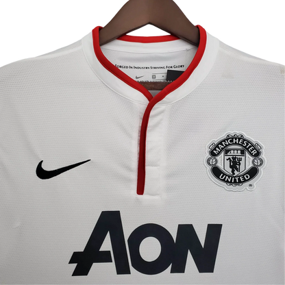 https://cdn.shopify.com/s/files/1/0826/7228/8075/files/20122013-manchester-united-aon-away-retro-kit-classickits433-989885.webp?v=1741197672