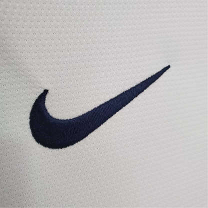 https://cdn.shopify.com/s/files/1/0826/7228/8075/files/2013-england-home-retro-kit-220494.webp?v=1741197046