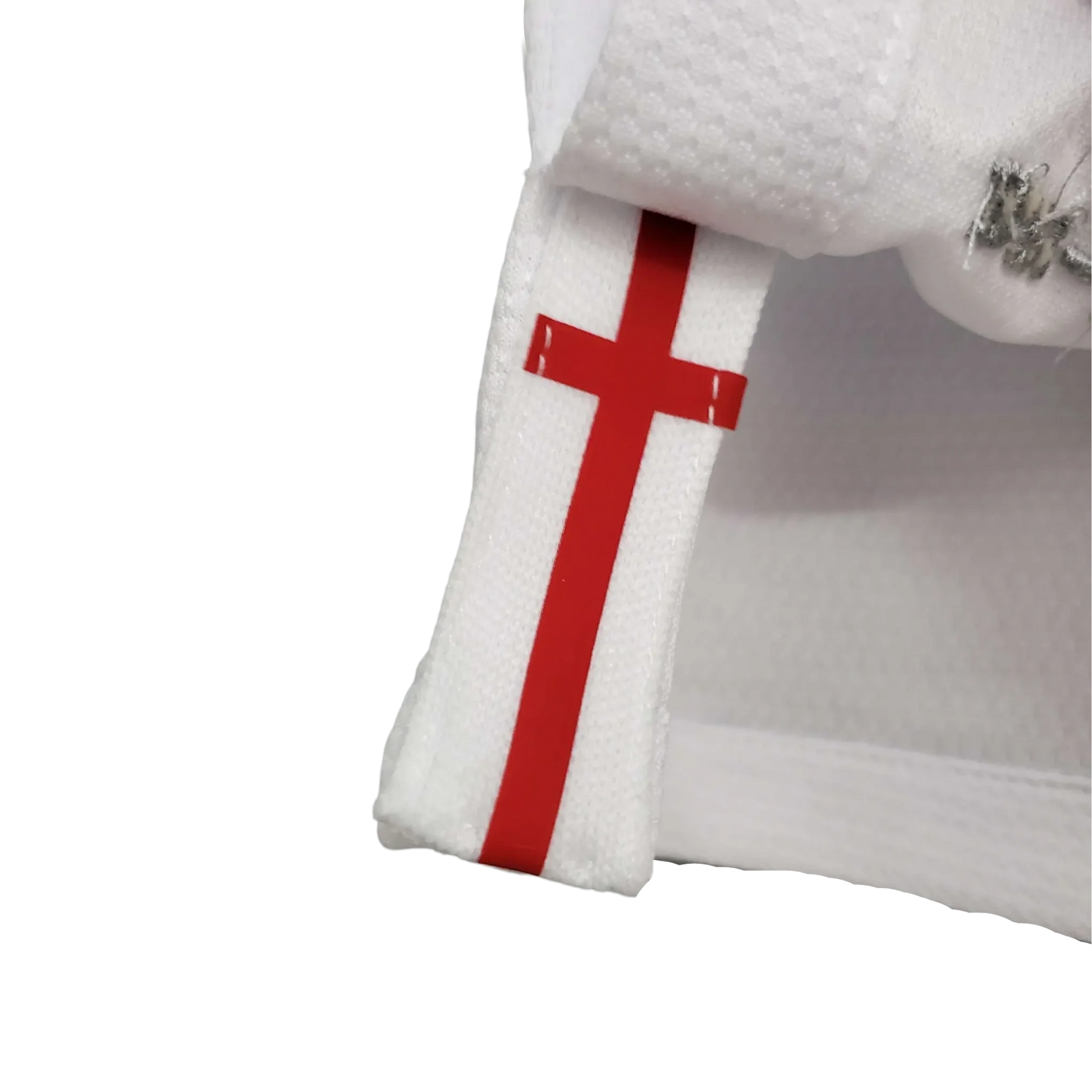 https://cdn.shopify.com/s/files/1/0826/7228/8075/files/2013-england-home-retro-kit-923616.webp?v=1741197046