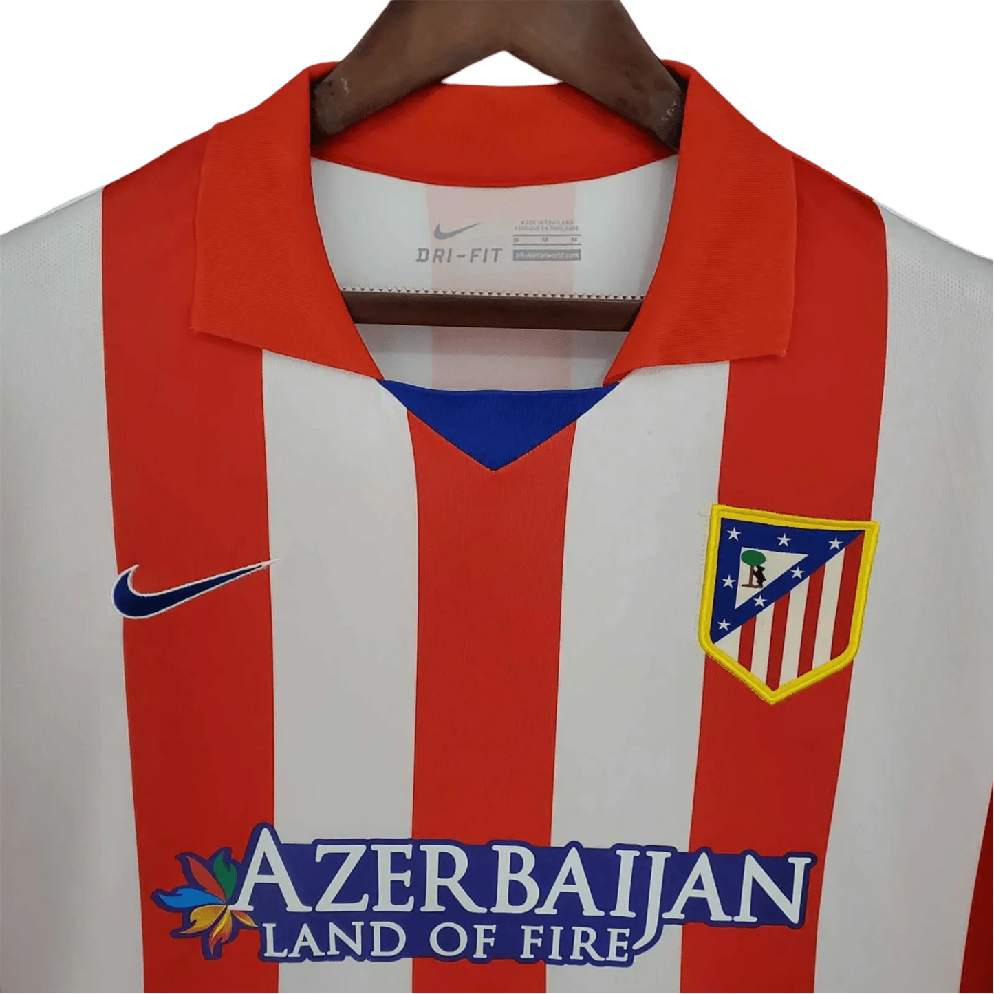 https://cdn.shopify.com/s/files/1/0826/7228/8075/files/20132014-atletico-madrid-azerbaijan-home-retro-kit-classickits433-185184.webp?v=1741198259