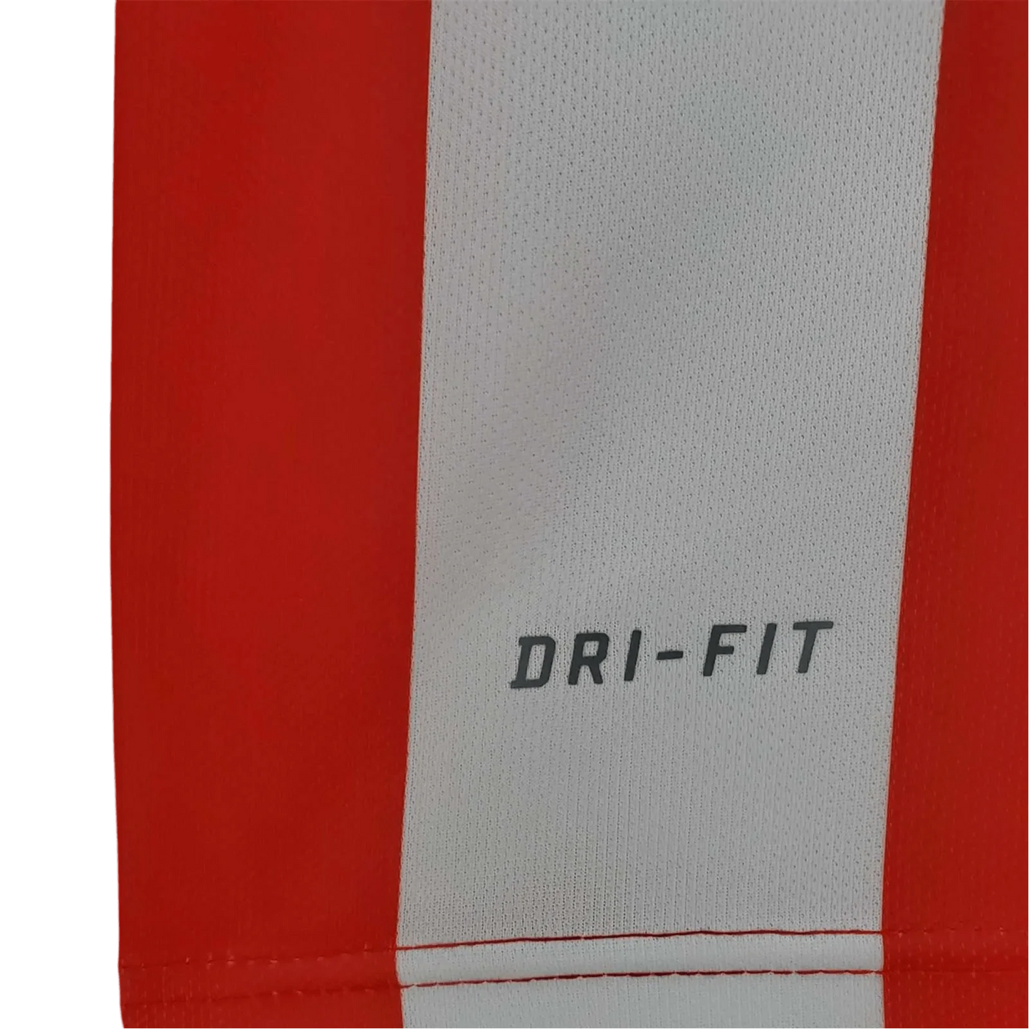 https://cdn.shopify.com/s/files/1/0826/7228/8075/files/20132014-atletico-madrid-azerbaijan-home-retro-kit-classickits433-762843.webp?v=1741198260