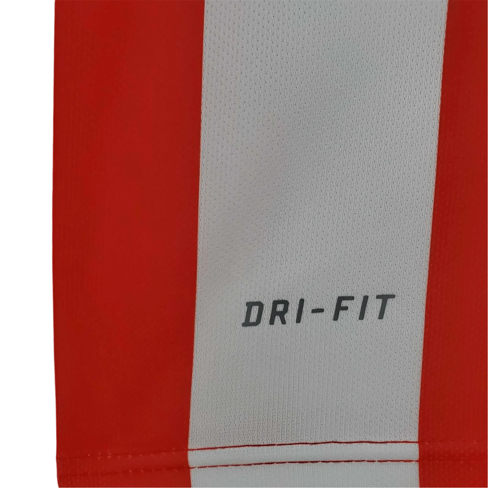 https://cdn.shopify.com/s/files/1/0826/7228/8075/files/20132014-atletico-madrid-azerbaijan-home-retro-kit-classickits433-762843.webp?v=1741198260