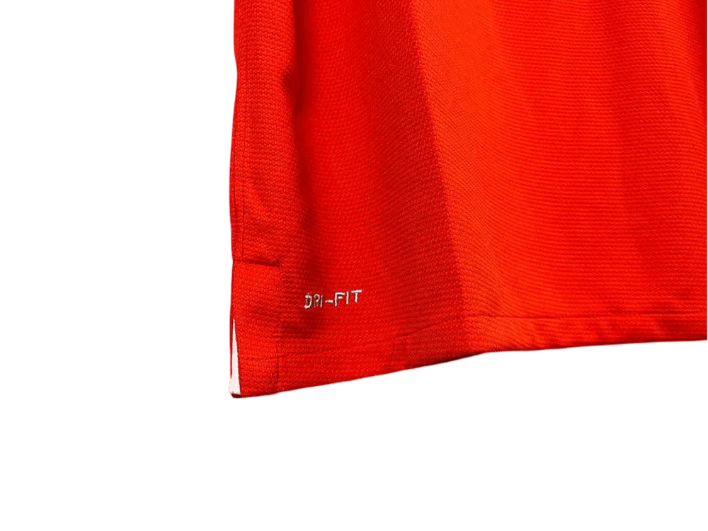 https://cdn.shopify.com/s/files/1/0826/7228/8075/files/20132014-england-home-retro-kit-889867.webp?v=1741196947