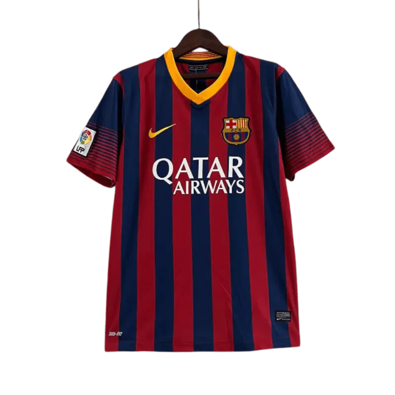 https://cdn.shopify.com/s/files/1/0826/7228/8075/files/20132014-fc-barcelona-qatar-airways-home-retro-kit-classickits433-484322.webp?v=1741197547