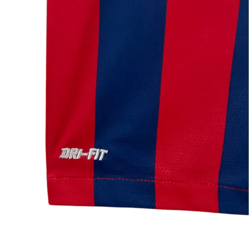 https://cdn.shopify.com/s/files/1/0826/7228/8075/files/20132014-fc-barcelona-qatar-airways-home-retro-kit-classickits433-655804.webp?v=1741197549