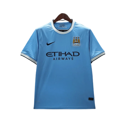 https://cdn.shopify.com/s/files/1/0826/7228/8075/files/20132014-manchester-city-etihad-airways-home-retro-kit-classickits43-906105.webp?v=1741198272