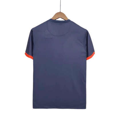 https://cdn.shopify.com/s/files/1/0826/7228/8075/files/20132014-paris-saint-germain-fly-emirates-home-retro-jersey-155842.webp?v=1741198012