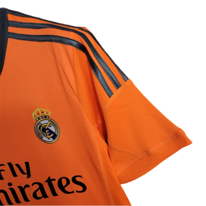 https://cdn.shopify.com/s/files/1/0826/7228/8075/files/20132014-real-madrid-fly-emirates-2nd-away-retro-kit-203252.webp?v=1741197271