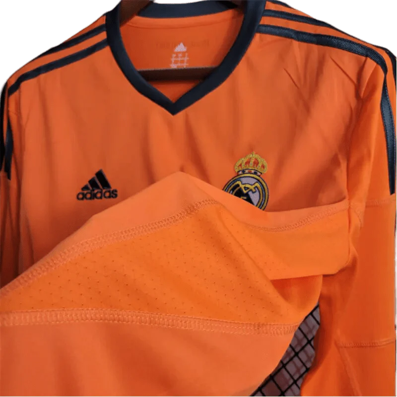 https://cdn.shopify.com/s/files/1/0826/7228/8075/files/20132014-real-madrid-fly-emirates-2nd-away-retro-kit-long-sleeve-363972.webp?v=1741197454
