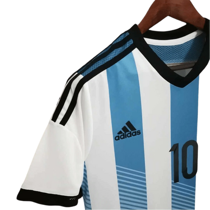 https://cdn.shopify.com/s/files/1/0826/7228/8075/files/2014-argentina-world-cup-home-retro-kit-classickits433-456172.webp?v=1741198784