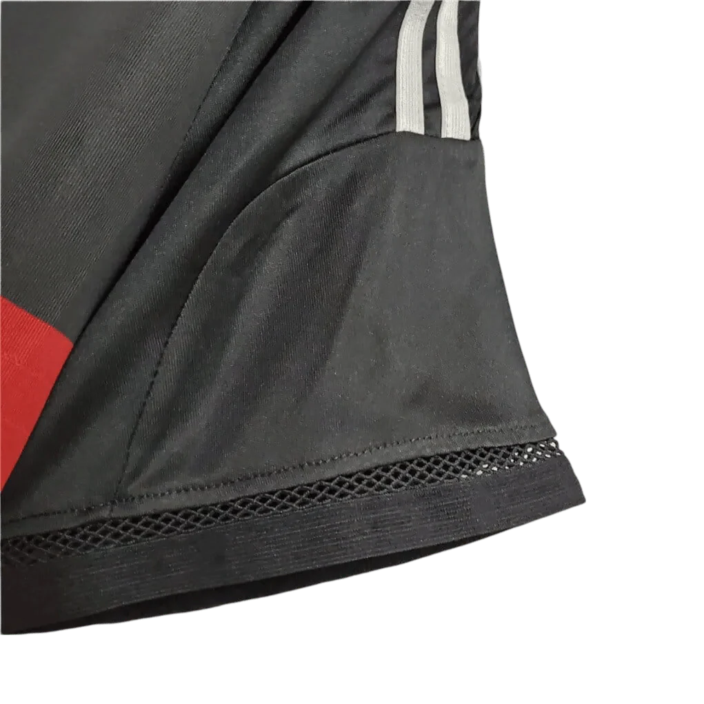 https://cdn.shopify.com/s/files/1/0826/7228/8075/files/2014-germany-away-black-red-retro-kit-770923.webp?v=1741197023
