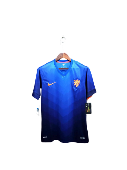 https://cdn.shopify.com/s/files/1/0826/7228/8075/files/2014-netherlands-away-retro-kit-520949.webp?v=1741197032