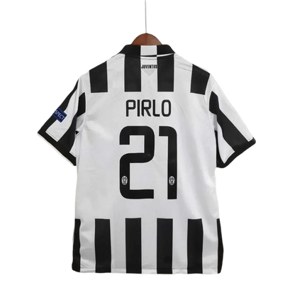 https://cdn.shopify.com/s/files/1/0826/7228/8075/files/20142015-juventus-jeep-home-retro-kit-146764.webp?v=1741197282