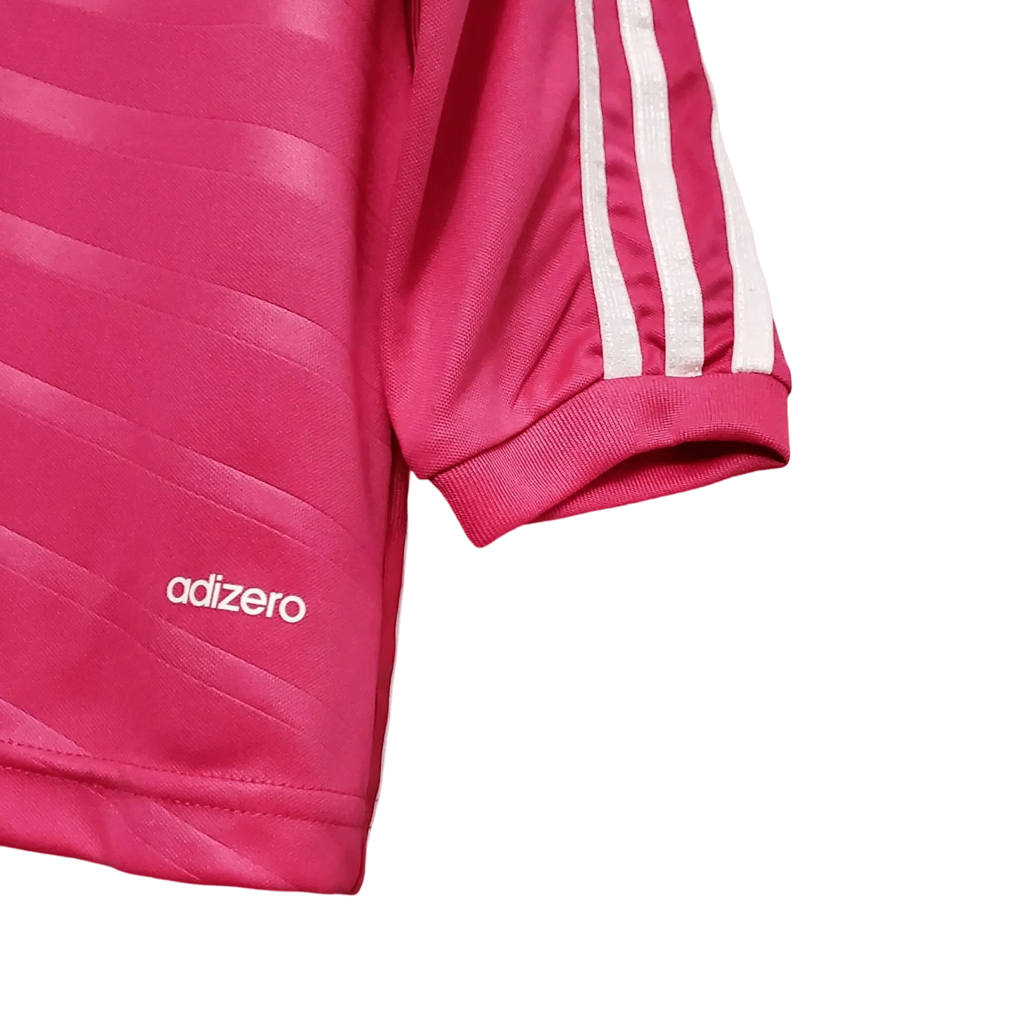 https://cdn.shopify.com/s/files/1/0826/7228/8075/files/20142015-real-madrid-fly-emirates-away-retro-kit-long-sleeves-183215.webp?v=1741197442