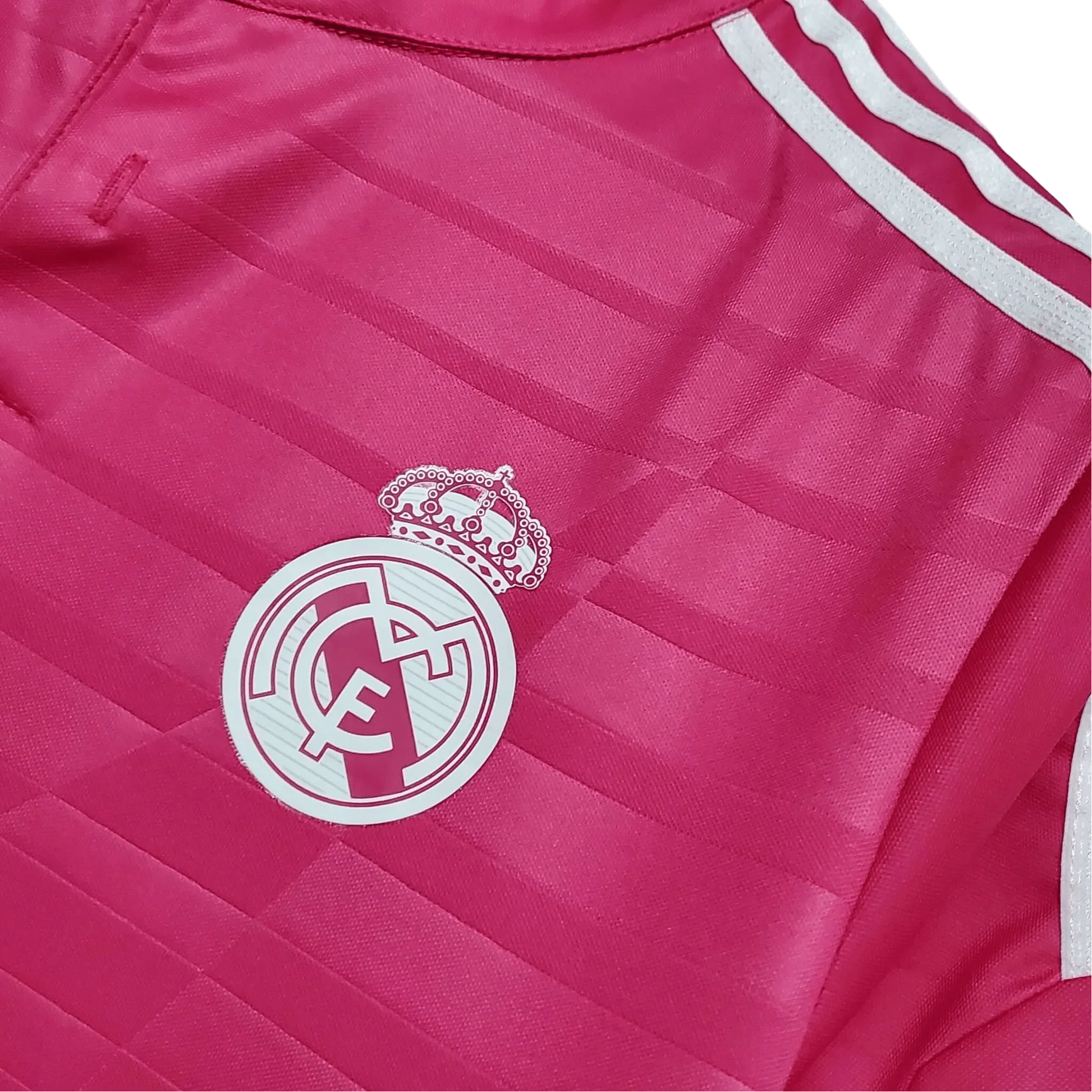 https://cdn.shopify.com/s/files/1/0826/7228/8075/files/20142015-real-madrid-fly-emirates-away-retro-kit-short-sleeves-186571.webp?v=1741197479