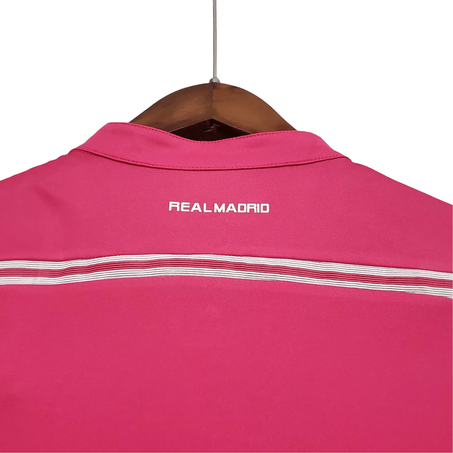 https://cdn.shopify.com/s/files/1/0826/7228/8075/files/20142015-real-madrid-fly-emirates-away-retro-kit-short-sleeves-928614.webp?v=1741197479