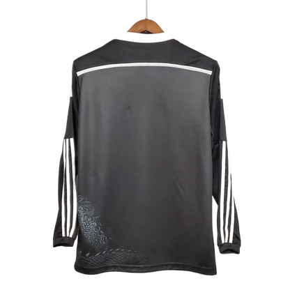 https://cdn.shopify.com/s/files/1/0826/7228/8075/files/20142015-real-madrid-fly-emirates-third-retro-kit-long-sleeves-387427.webp?v=1741197485