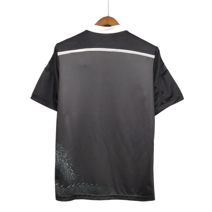 https://cdn.shopify.com/s/files/1/0826/7228/8075/files/20142015-real-madrid-fly-emirates-third-retro-kit-short-sleeves-858398.webp?v=1741197484