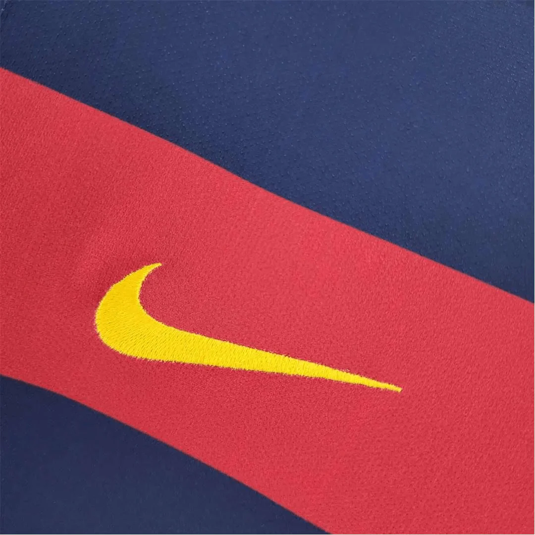 https://cdn.shopify.com/s/files/1/0826/7228/8075/files/20152016-fc-barcelona-qatar-airways-home-retro-kit-classickits433-262784.webp?v=1741197607