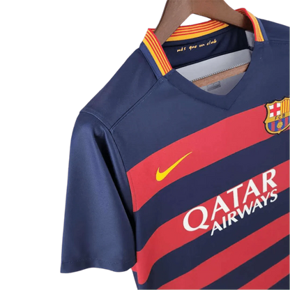 https://cdn.shopify.com/s/files/1/0826/7228/8075/files/20152016-fc-barcelona-qatar-airways-home-retro-kit-classickits433-304529.webp?v=1741197607