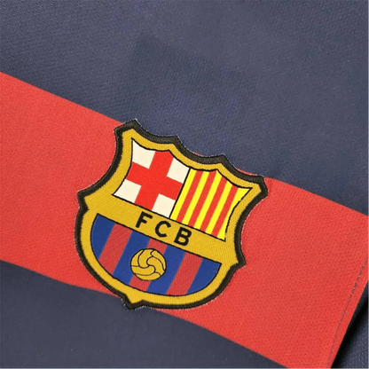 https://cdn.shopify.com/s/files/1/0826/7228/8075/files/20152016-fc-barcelona-qatar-airways-home-retro-kit-classickits433-344284.webp?v=1741197607