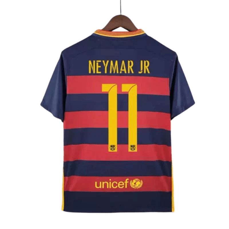 https://cdn.shopify.com/s/files/1/0826/7228/8075/files/20152016-fc-barcelona-qatar-airways-home-retro-kit-classickits433-685445.webp?v=1741197554