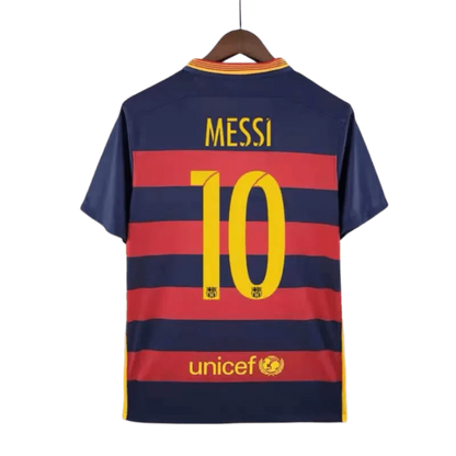 https://cdn.shopify.com/s/files/1/0826/7228/8075/files/20152016-fc-barcelona-qatar-airways-home-retro-kit-classickits433-750443.webp?v=1741197552