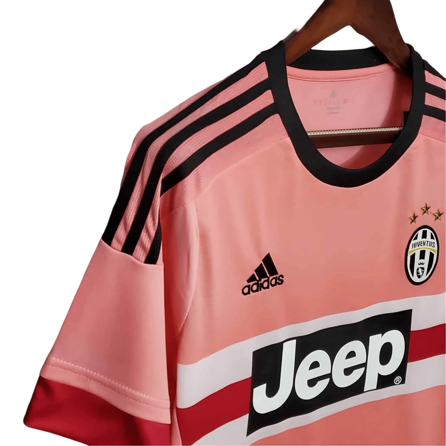 https://cdn.shopify.com/s/files/1/0826/7228/8075/files/20152016-juventus-jeep-away-retro-kit-short-sleeves-918608.webp?v=1741197284