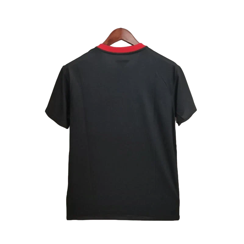 https://cdn.shopify.com/s/files/1/0826/7228/8075/files/20152016-portugal-away-black-retro-jersey-293723.webp?v=1741198517
