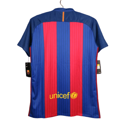 https://cdn.shopify.com/s/files/1/0826/7228/8075/files/20162017-fc-barcelona-qatar-airways-home-retro-kit-266946.webp?v=1741197478