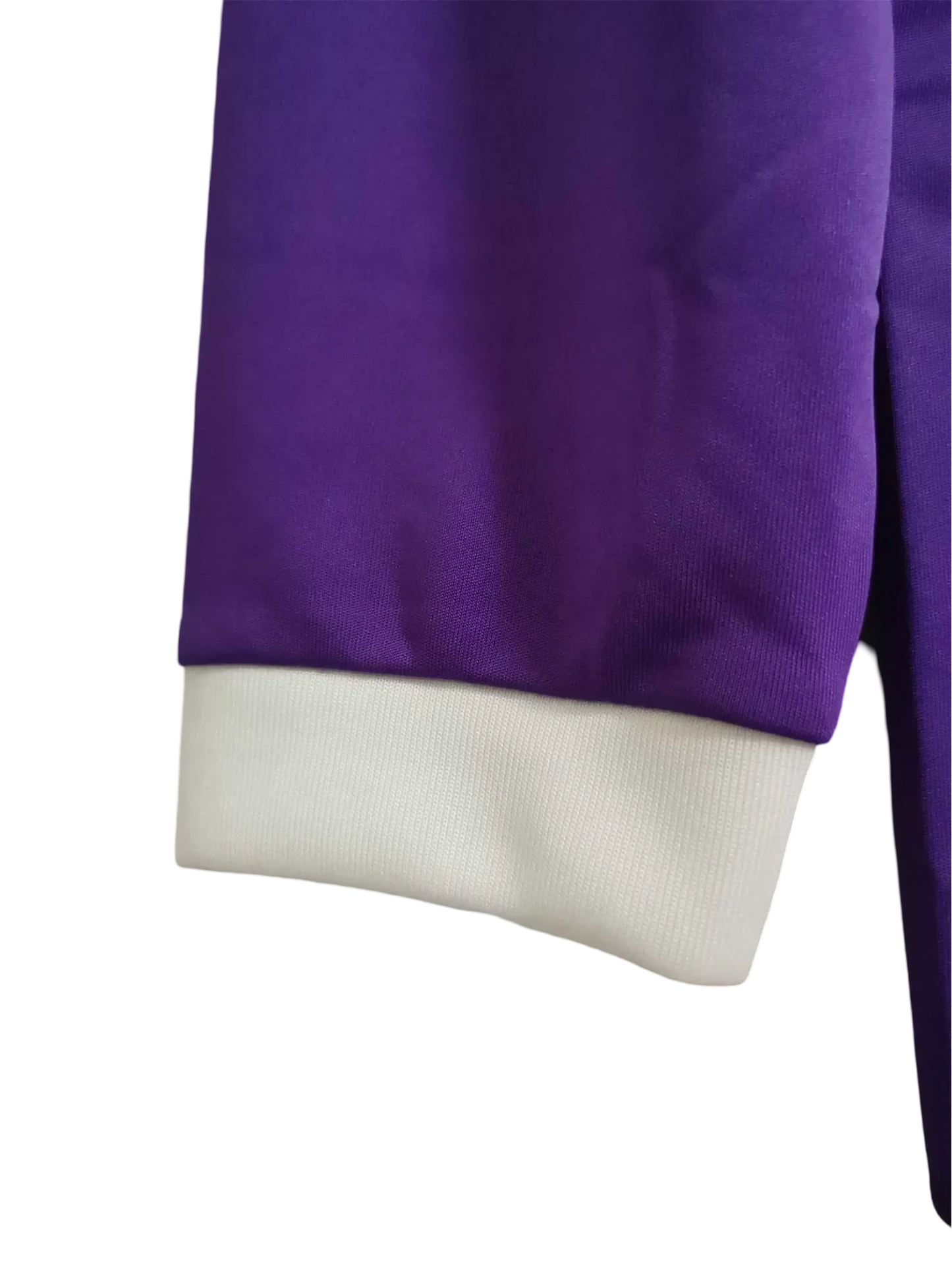 https://cdn.shopify.com/s/files/1/0826/7228/8075/files/20162017-real-madrid-fly-emirates-away-purple-retro-kit-long-sleeves-515200.webp?v=1741197487