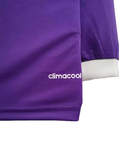 https://cdn.shopify.com/s/files/1/0826/7228/8075/files/20162017-real-madrid-fly-emirates-away-purple-retro-kit-long-sleeves-944605.webp?v=1741197486