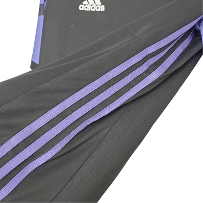 https://cdn.shopify.com/s/files/1/0826/7228/8075/files/20162017-real-madrid-fly-emirates-third-retro-kit-156383.webp?v=1741197448